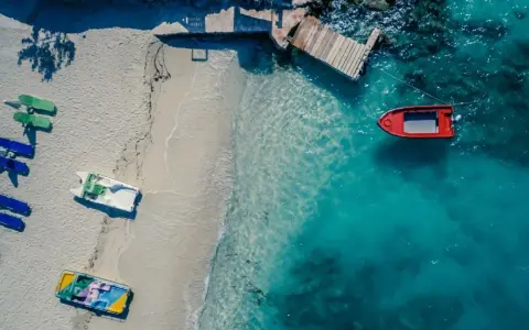 Golem atrakcje: najlepsze plaże i ukryte skarby Albanii