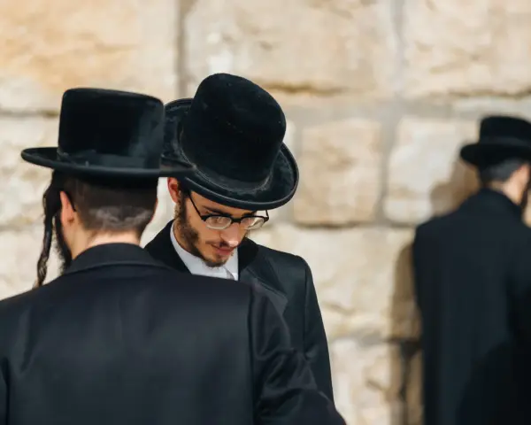 Judaizm w jakich krajach? Odkryj największe społeczności żydowskie